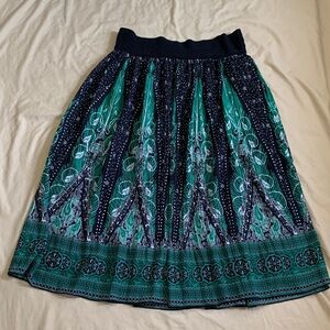 Metro Wear Black and Green Skirt